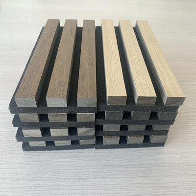 Houten Duurzame Akoestische Correcte die de Comités van de Korreloppervlakte Polyester voor Huisdecor wordt gevoeld